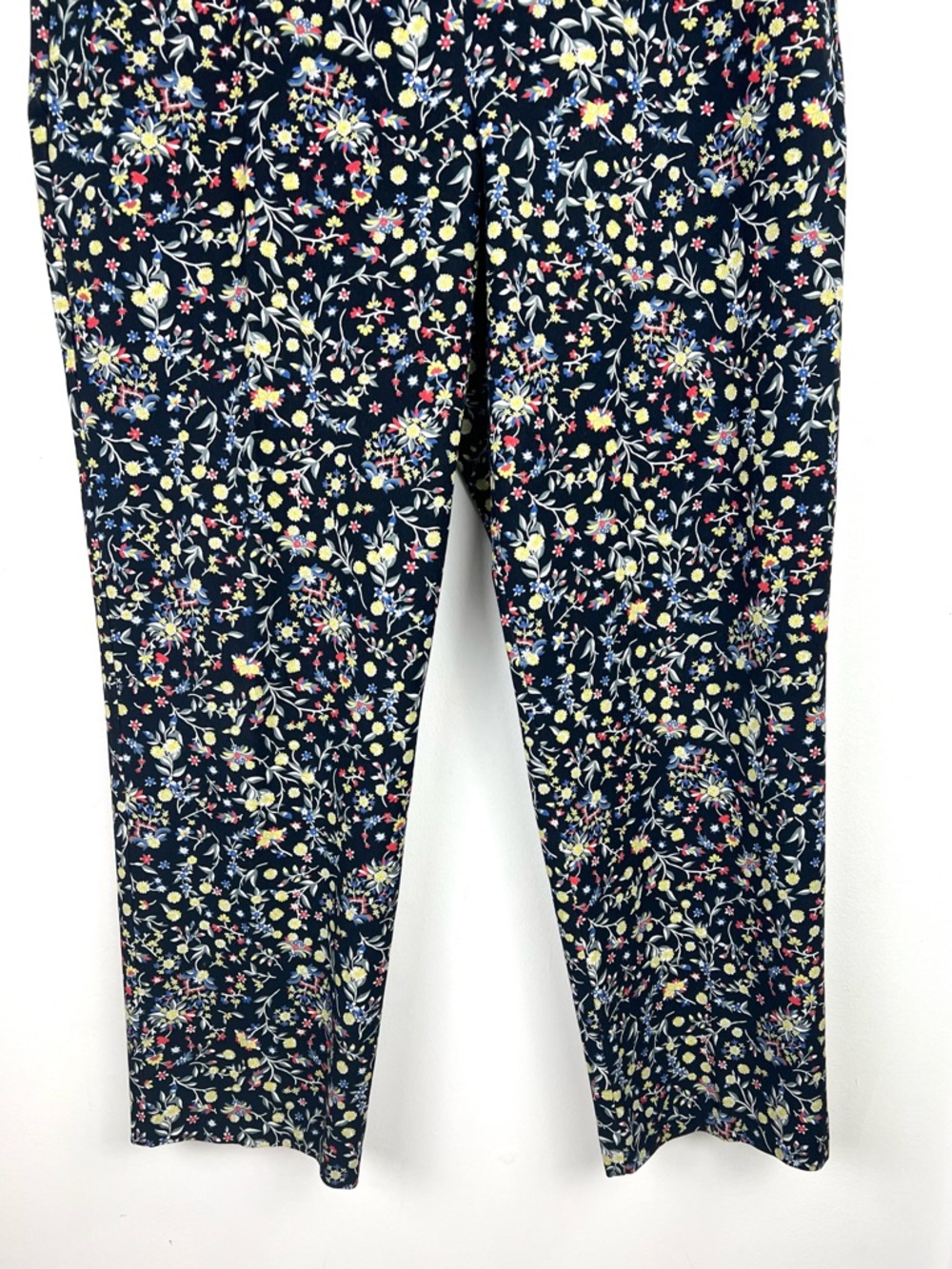 Boden Bi-Stretch Straight Tapered Wildflower Pants - Picture 4 of 12